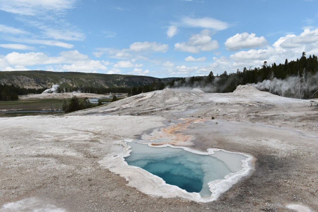 Silence the Surrounding&nbsp;Noises